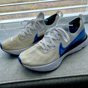 Nike React Infinity Run Flyknit